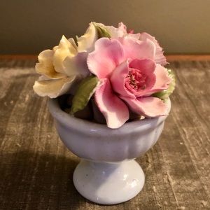 Rare Vintage THORLEY English china roses in the sweetest little pedestal pot!
